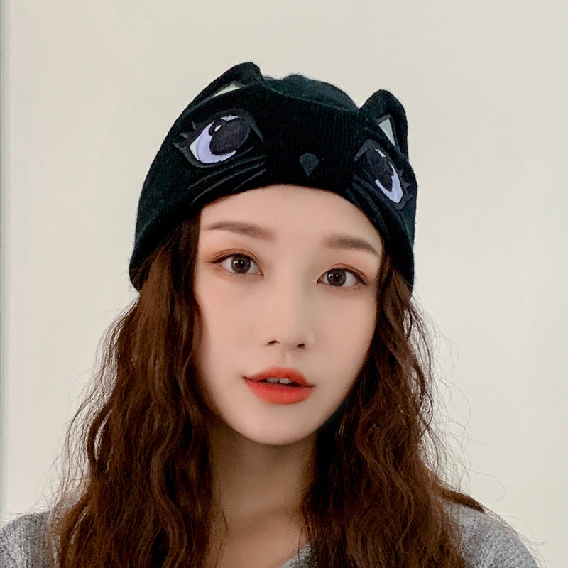 Keorm Cat On The Top Hat