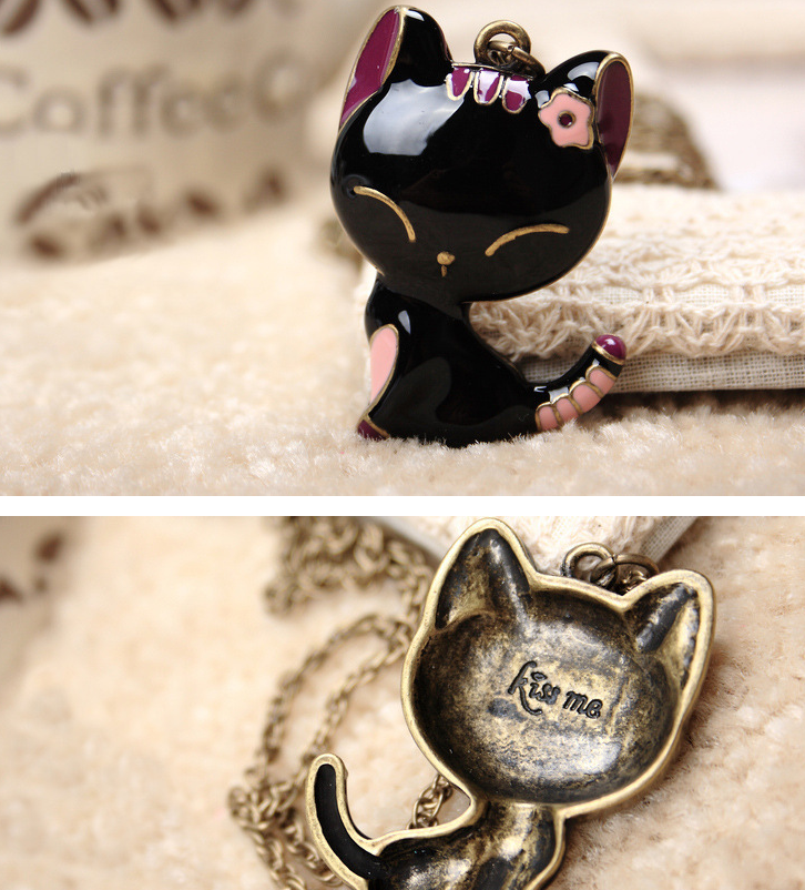 Kitty Charm Necklace